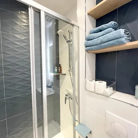 Homelivia Av Jean Medecin Apartment